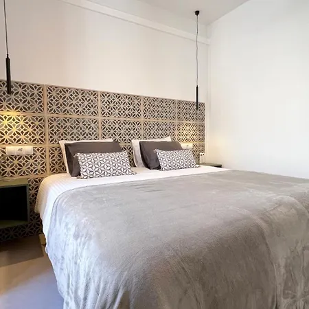 New! Terrace, Central, 2 Bedrooms, 2 Bathrooms - La Tierra Sur マラガ