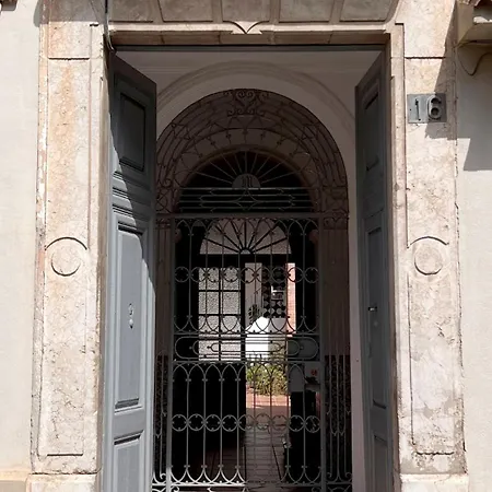 New! Terrace, Central, 2 Bedrooms, 2 Bathrooms - La Tierra Sur * Malaga